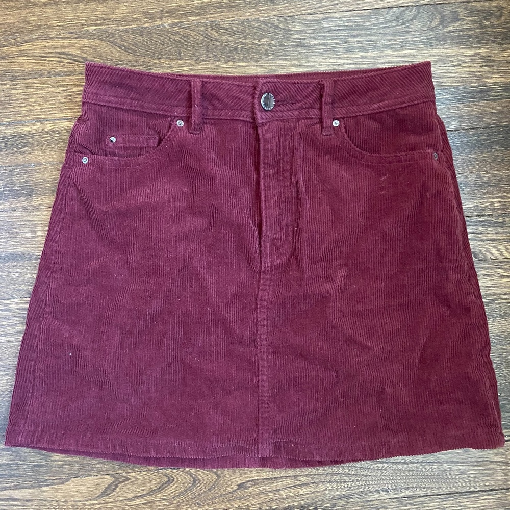 H&M Burgundy Corduroy Mini Skirt